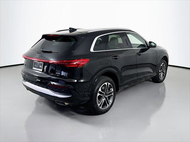 Certified 2025 Audi Q5 Premium w/ Convenience Package AWD/4WD image 9