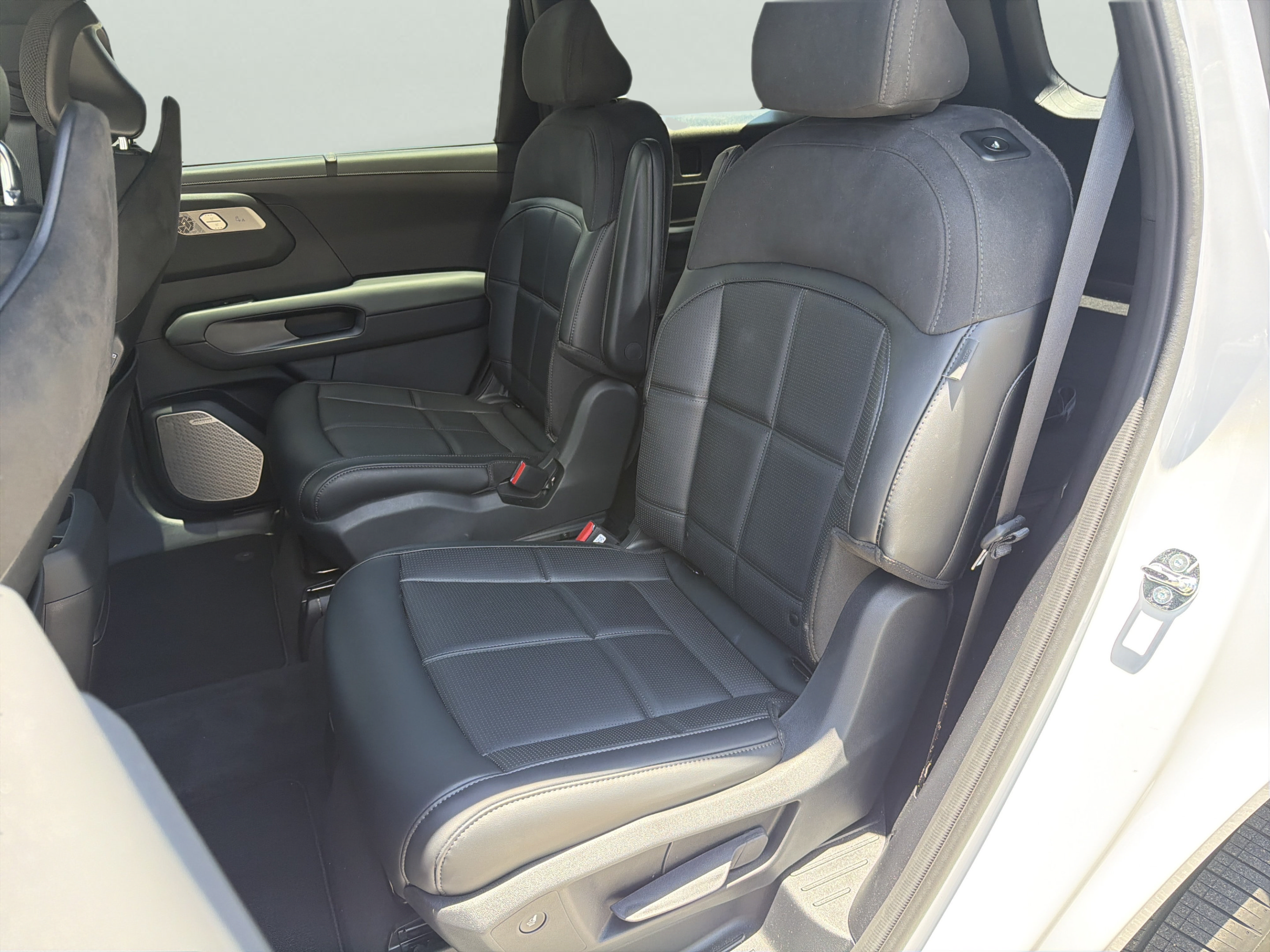 Used 2027 Kia Telluride SX Prestige AWD/4WD image 24