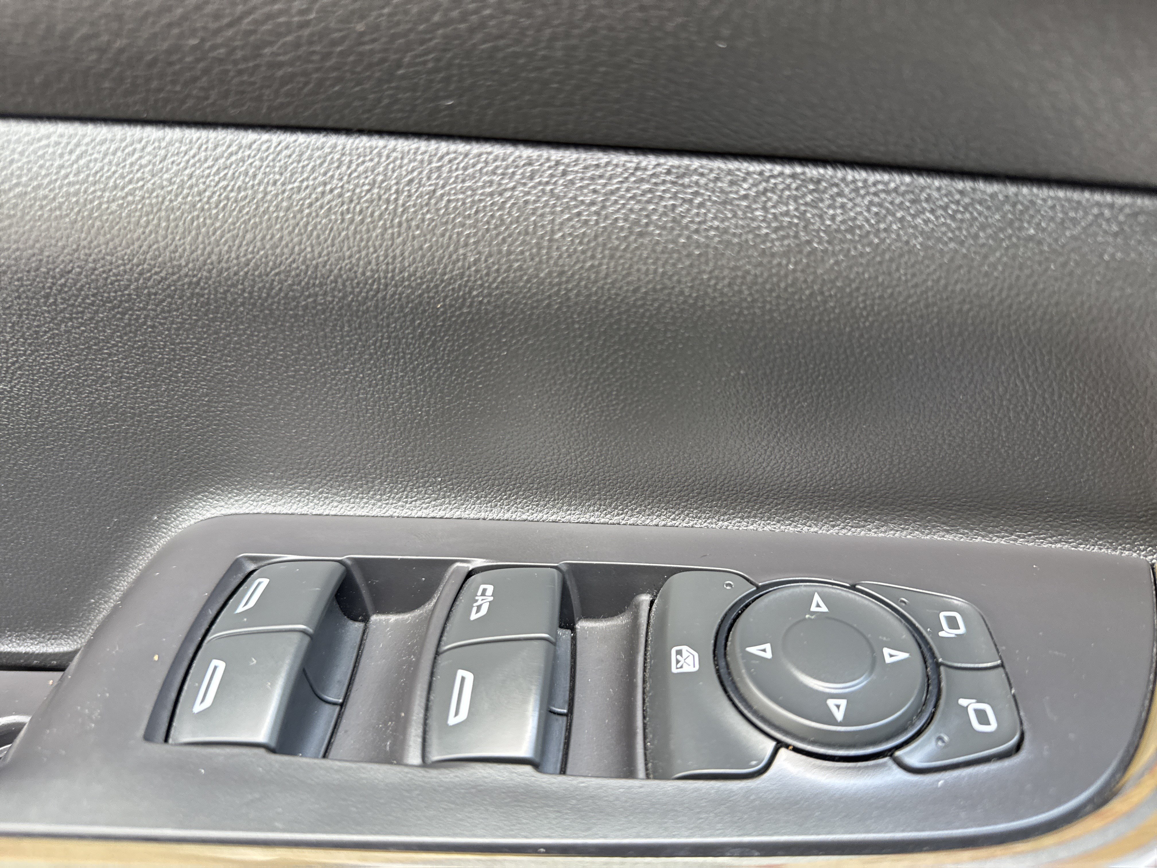 Used 2020 GMC Acadia SLE FWD image 14