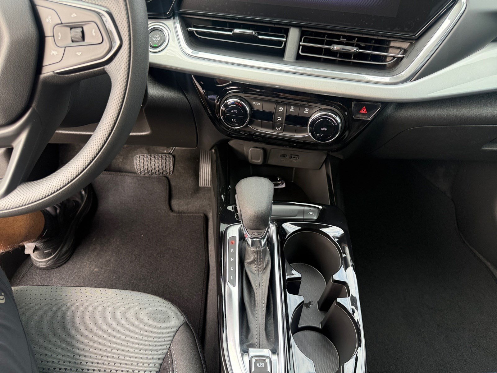 New 2026 Chevrolet Trax LT FWD image 21