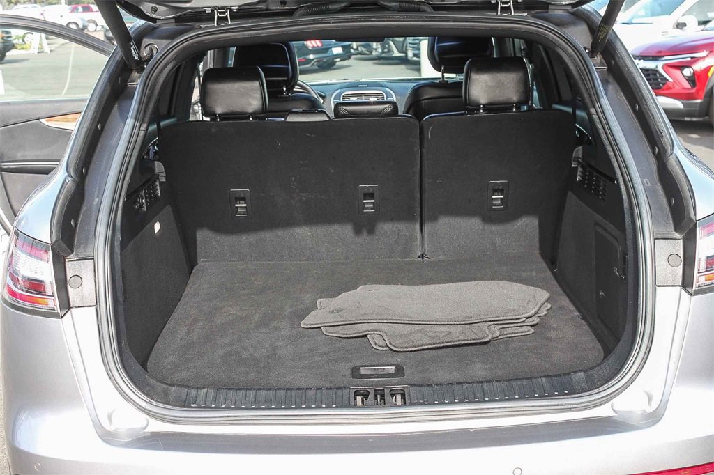 Used 2020 Lincoln Nautilus Reserve w/ Equipment Group 201A image 32