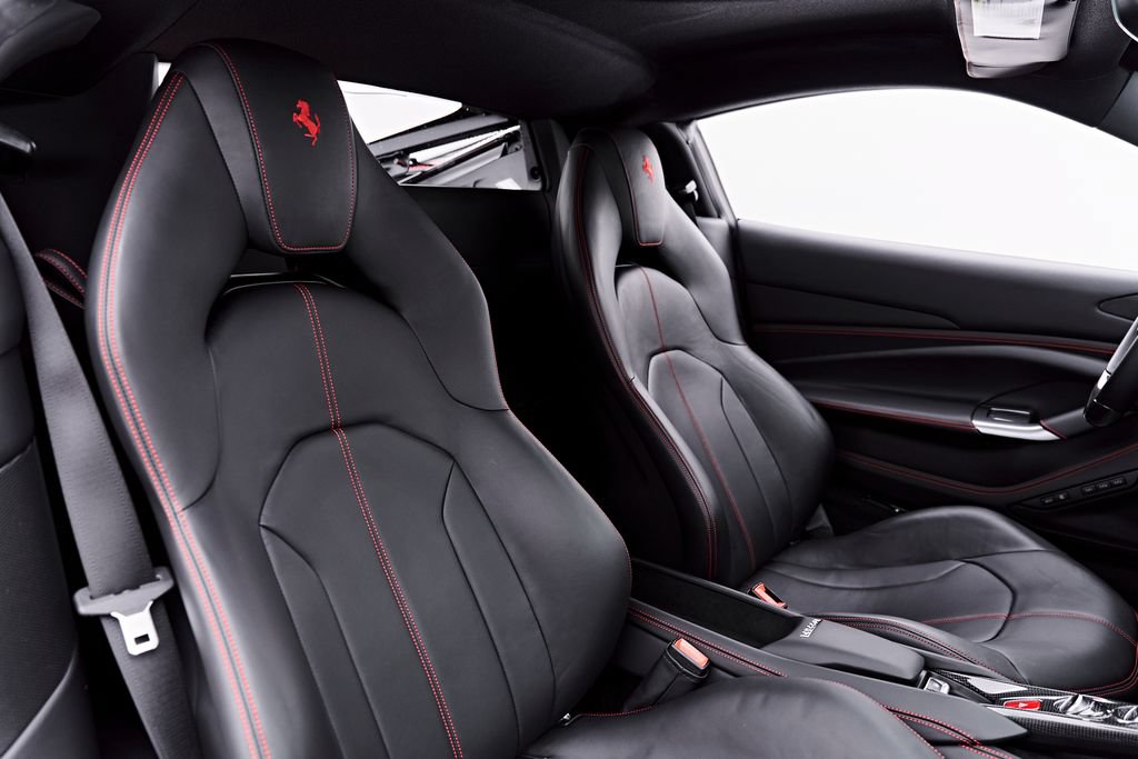 Used 2020 Ferrari F8 Tributo RWD image 60