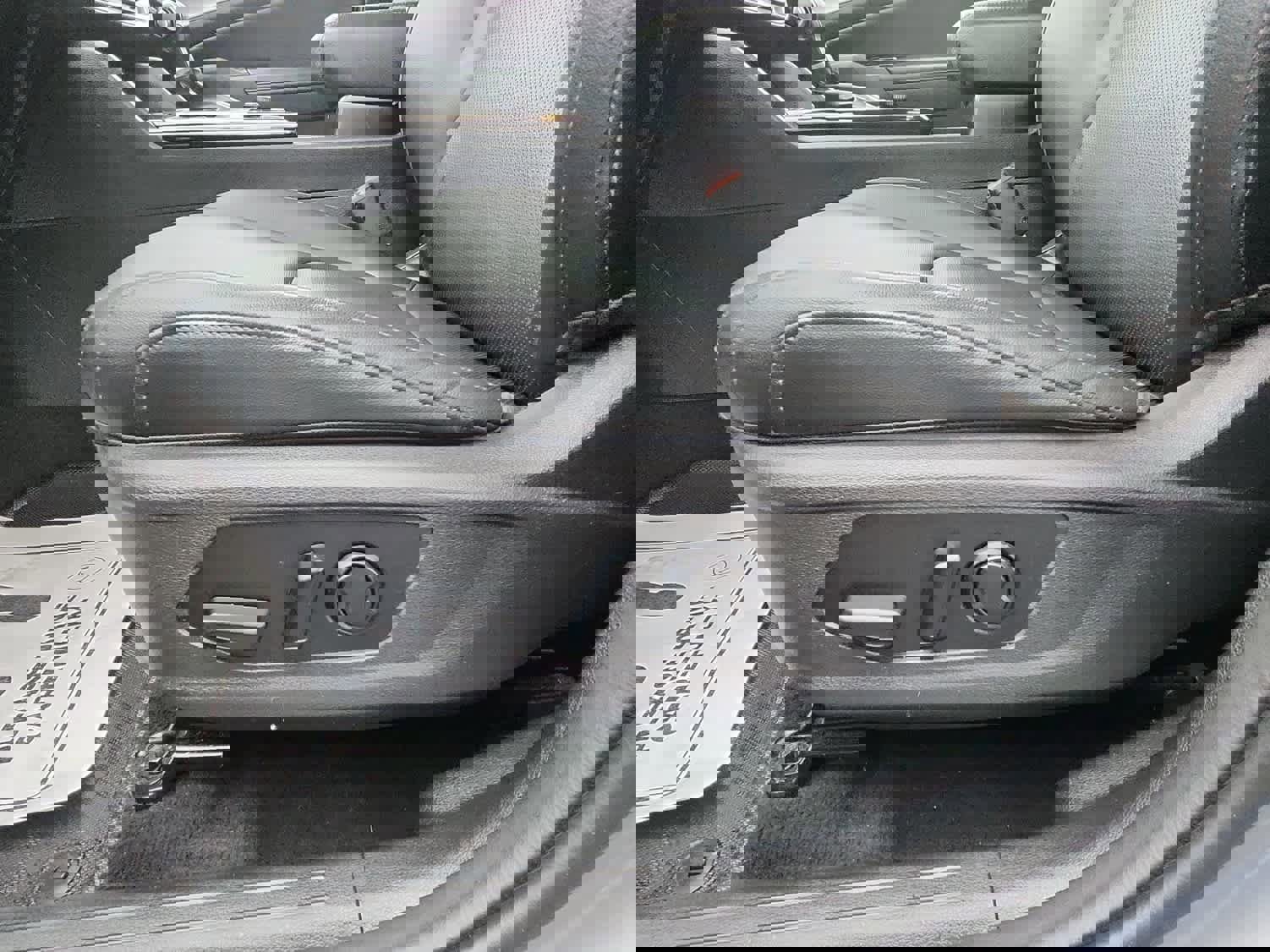 Used 2023 Kia Sportage EX image 22