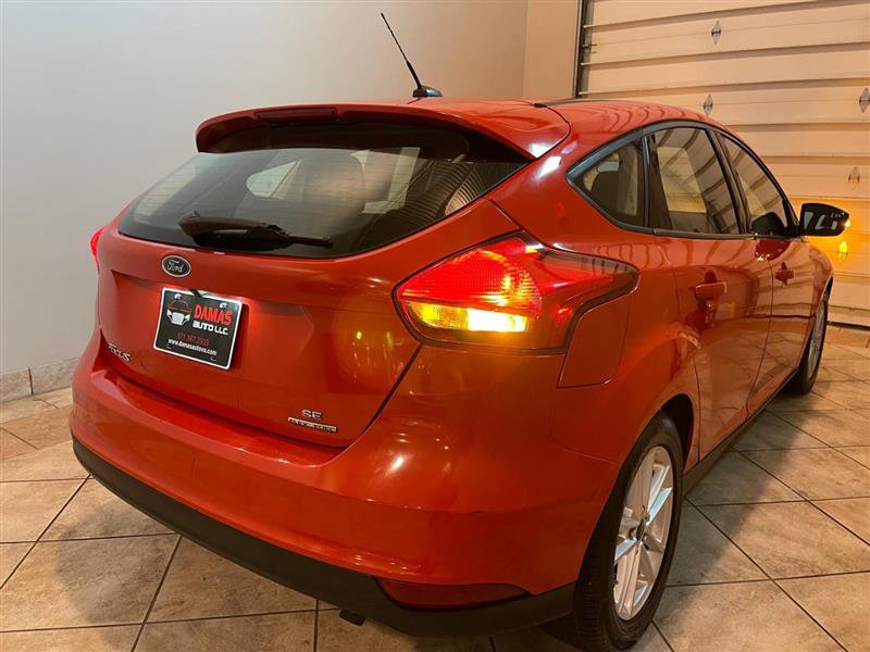 Used 2015 Ford Focus SE FWD image 45