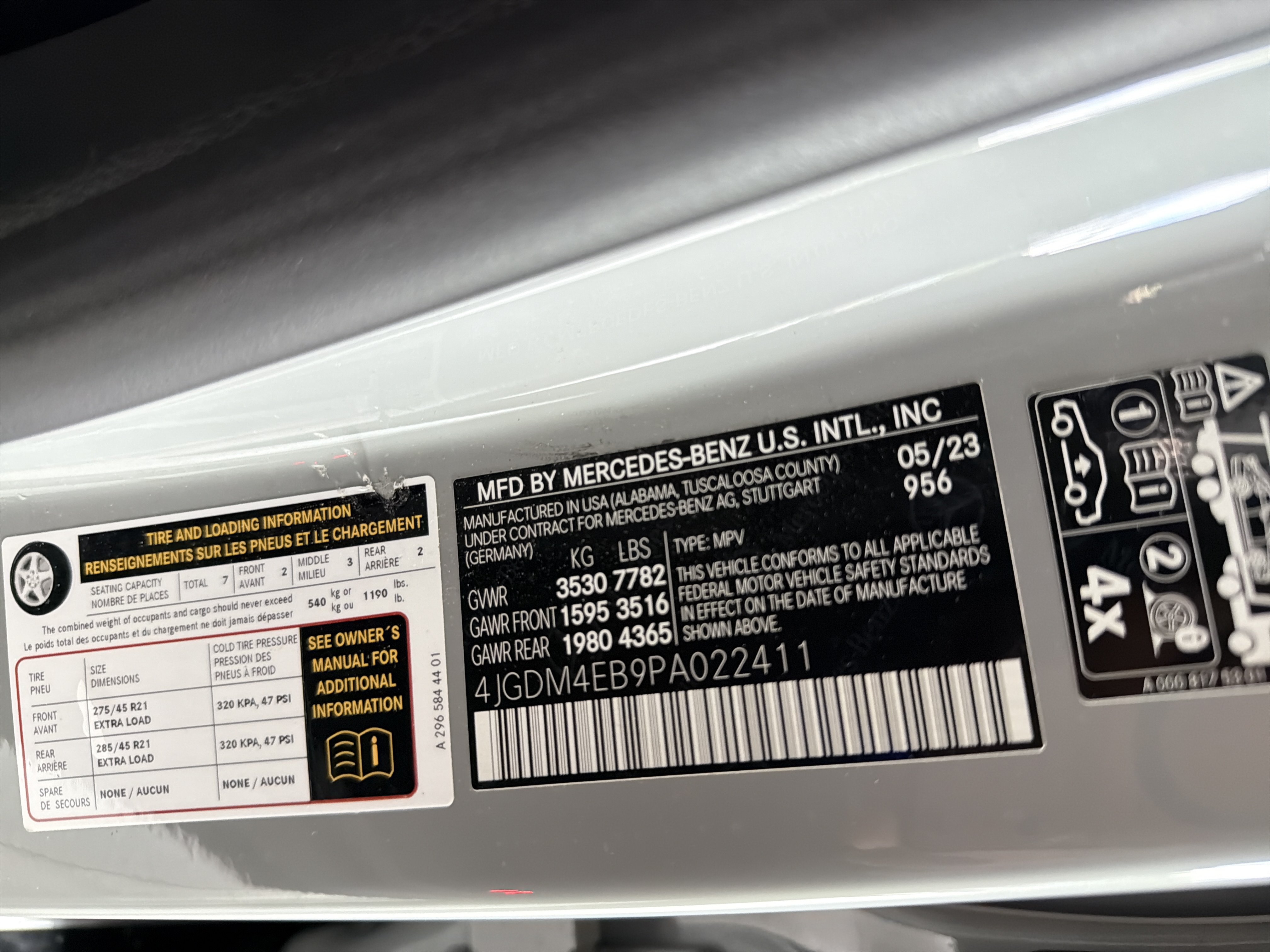 Certified 2023 Mercedes-Benz EQS 580 4MATIC SUV image 31
