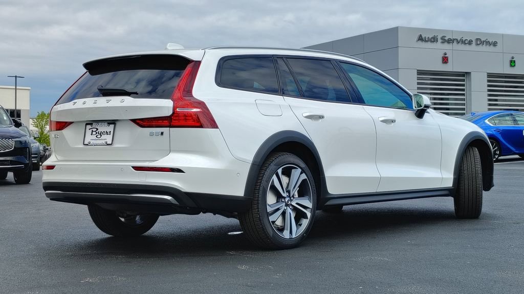 New 2026 Volvo V60 B5 Cross Country Plus w/ Protection Package Premier image 3