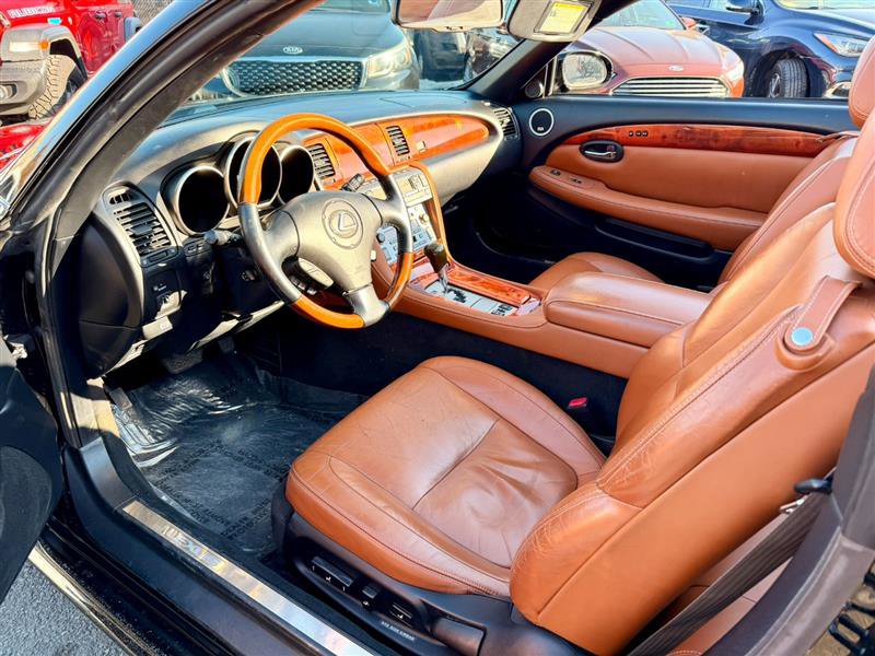Used 2007 Lexus SC 430 Convertible RWD image 7