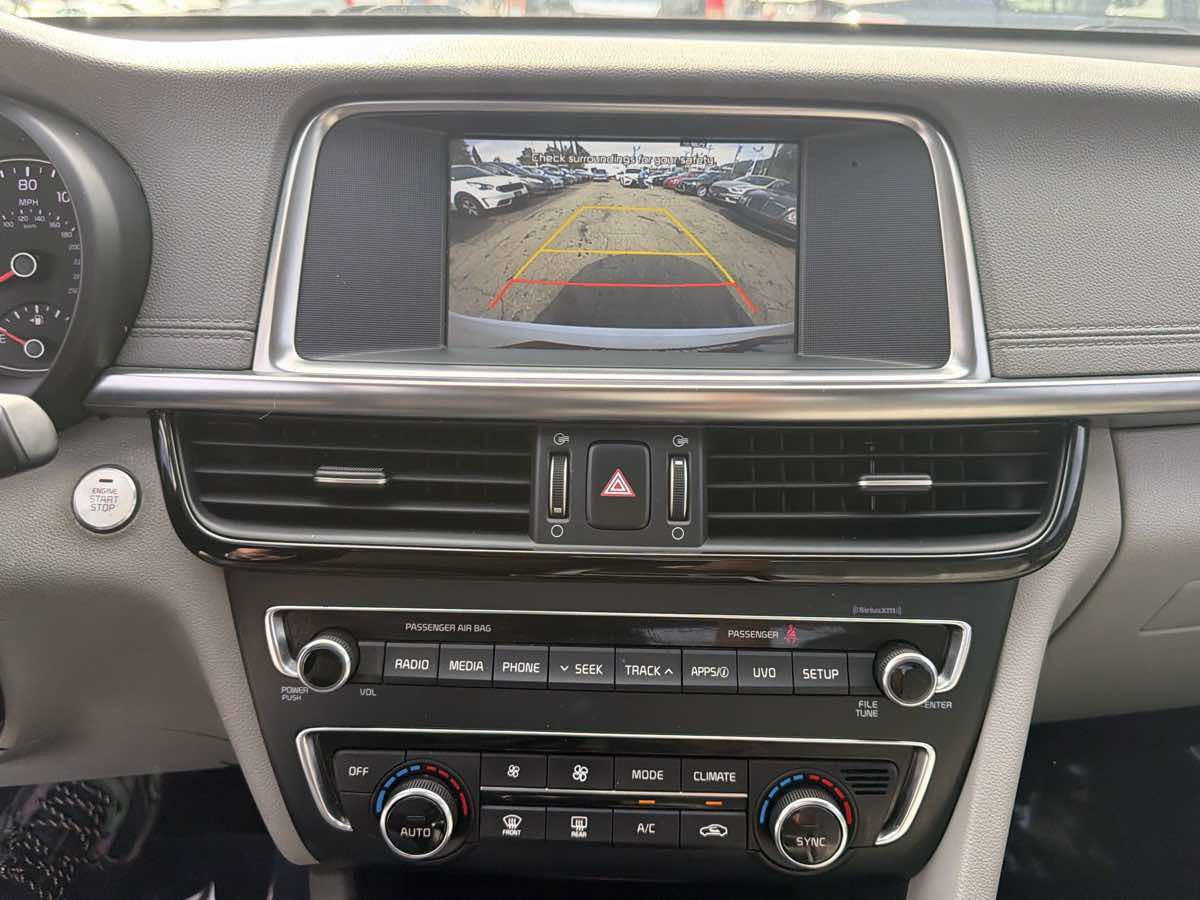 Used 2018 Kia Optima EX image 23