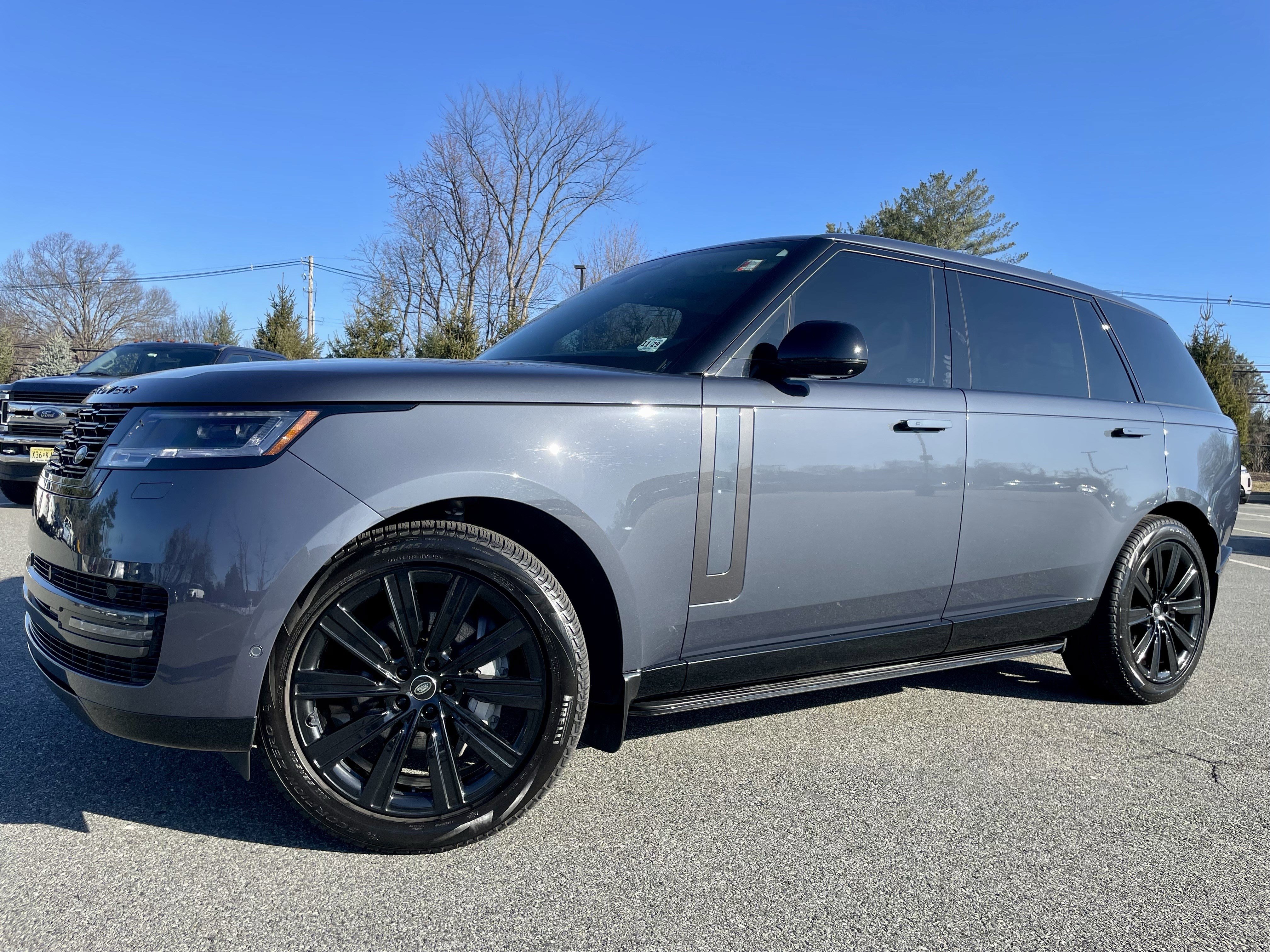 Used 2025 Land Rover Range Rover Long Wheelbase SE image 37