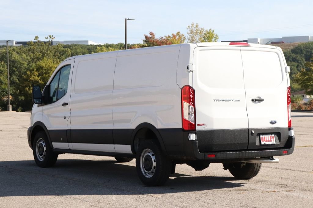 New 2025 Ford Transit 250 Low Roof w/ Load Area Protection Package RWD image 5