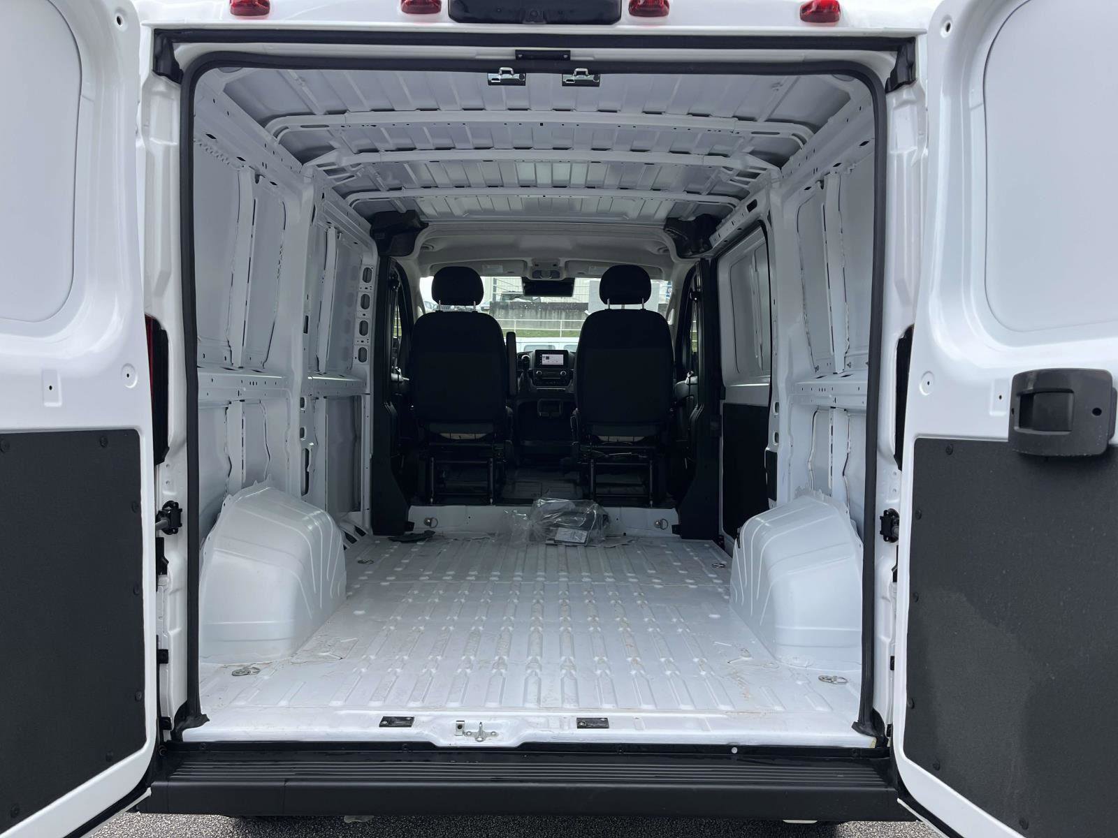 Used 2025 RAM ProMaster 1500 image 35