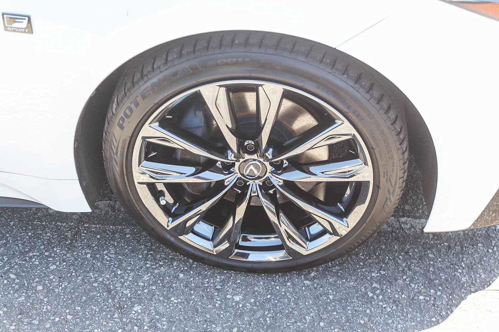 Used 2025 Lexus IS 350 F Sport RWD image 9