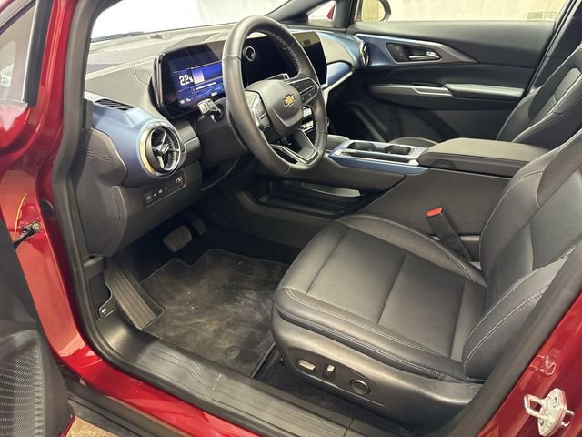 Certified 2025 Chevrolet Equinox EV LT w/ Convenience Package FWD image 11
