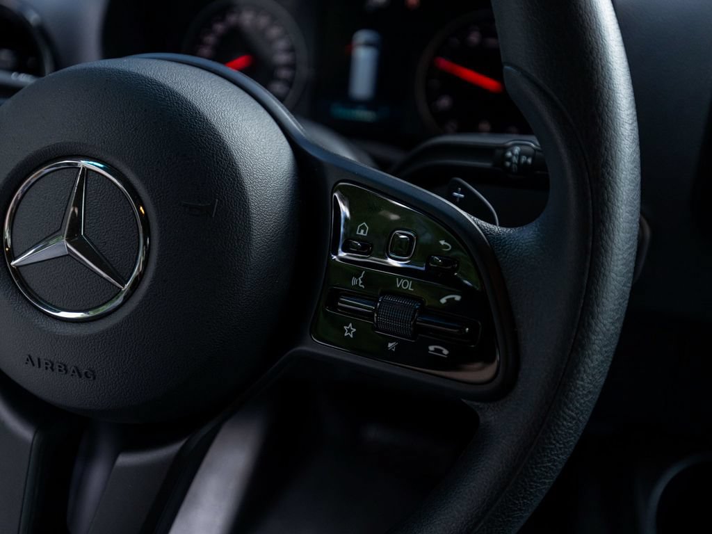 Used 2024 Mercedes-Benz Sprinter 2500 image 18