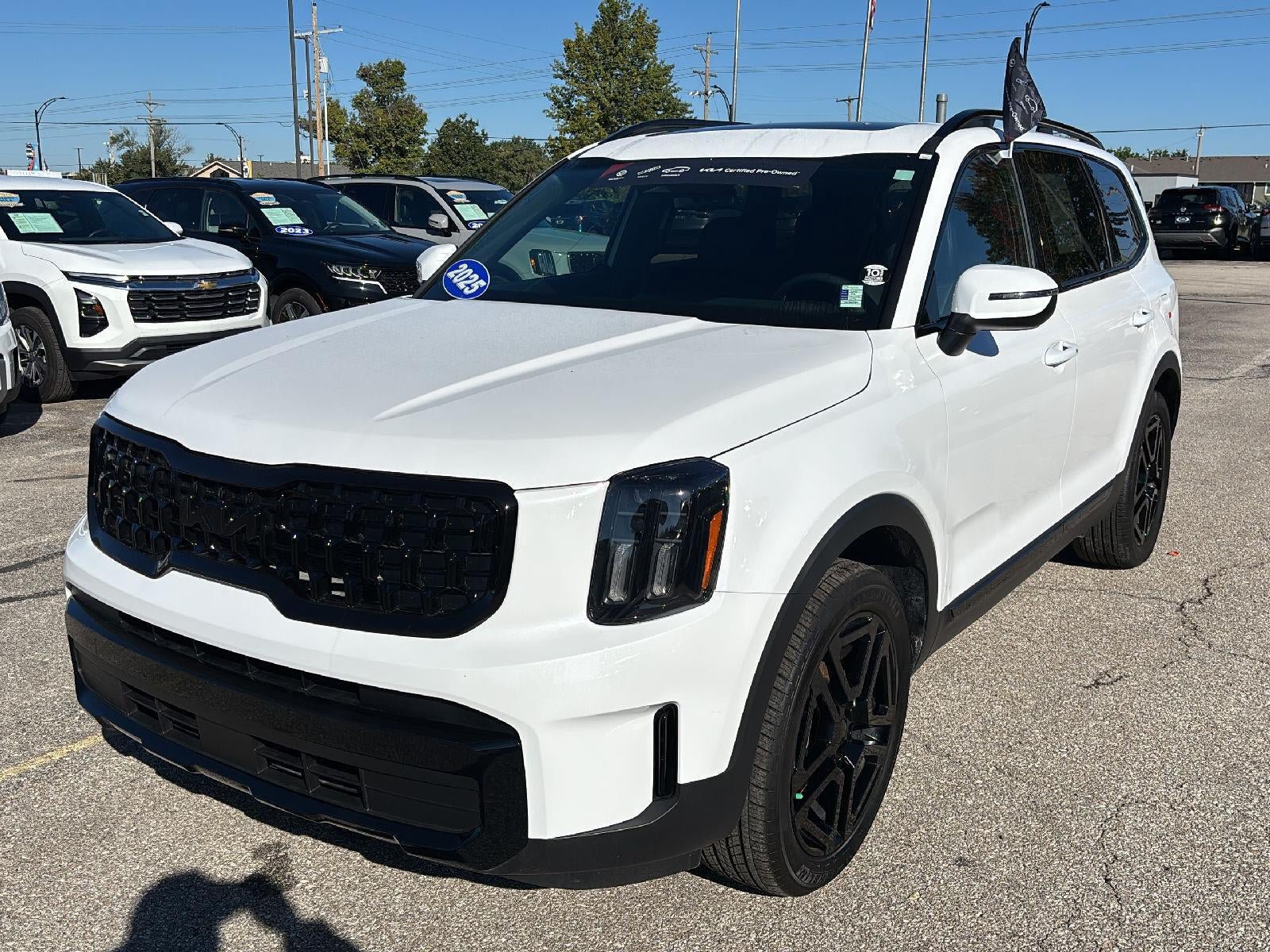Certified 2025 Kia Telluride EX X-Line AWD/4WD image 3