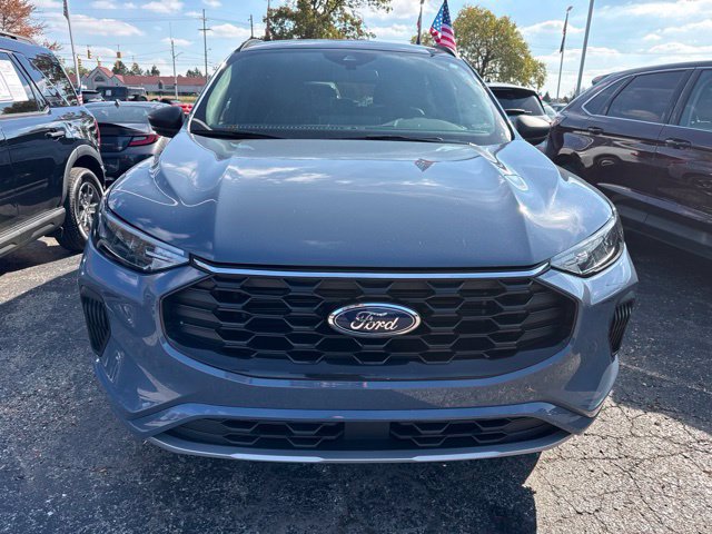 Used 2024 Ford Escape ST-Line w/ Tech Pack #1 AWD/4WD image 7