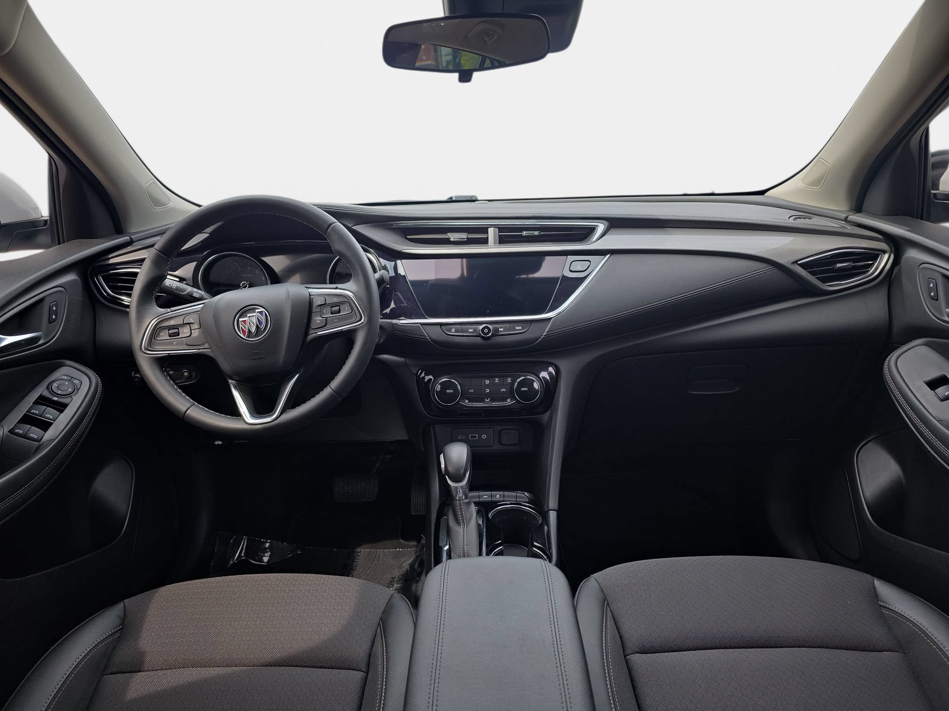 Used 2023 Buick Encore GX Preferred w/ Cold Weather Comfort Package FWD image 9