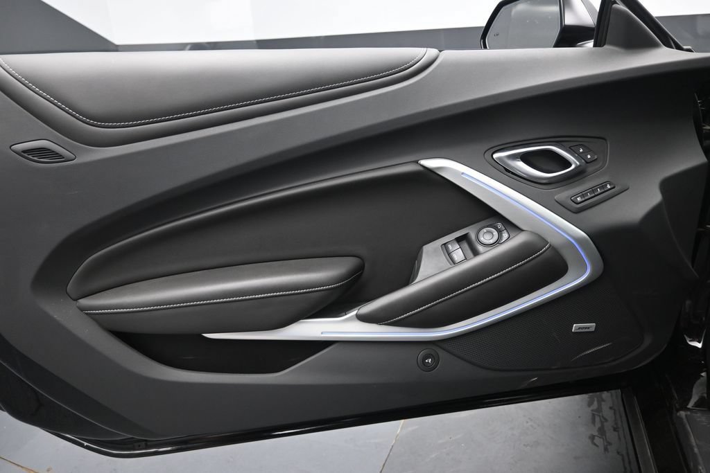 Used 2022 Chevrolet Camaro SS RWD image 26