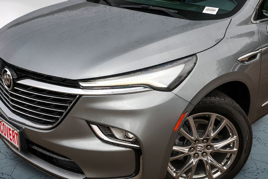 Used 2023 Buick Enclave Essence w/ Experience Buick Package image 3