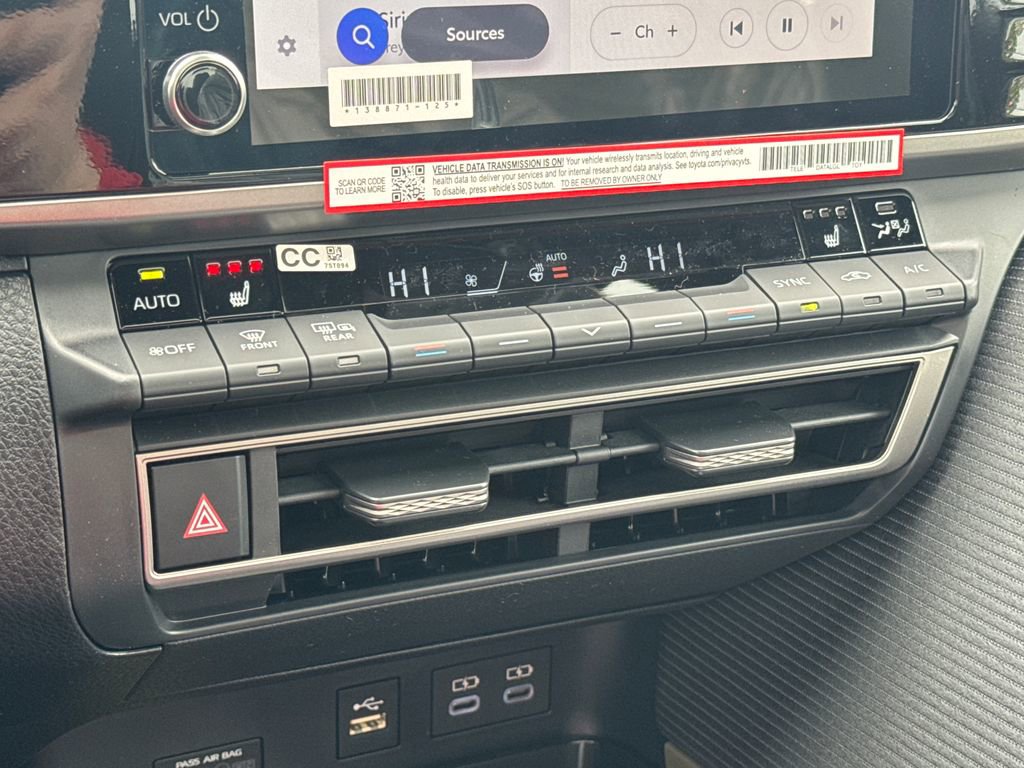 New 2026 Toyota Camry Hybrid AWD/4WD image 27