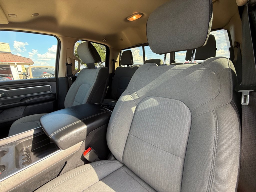 Used 2020 RAM 1500 Big Horn RWD image 18