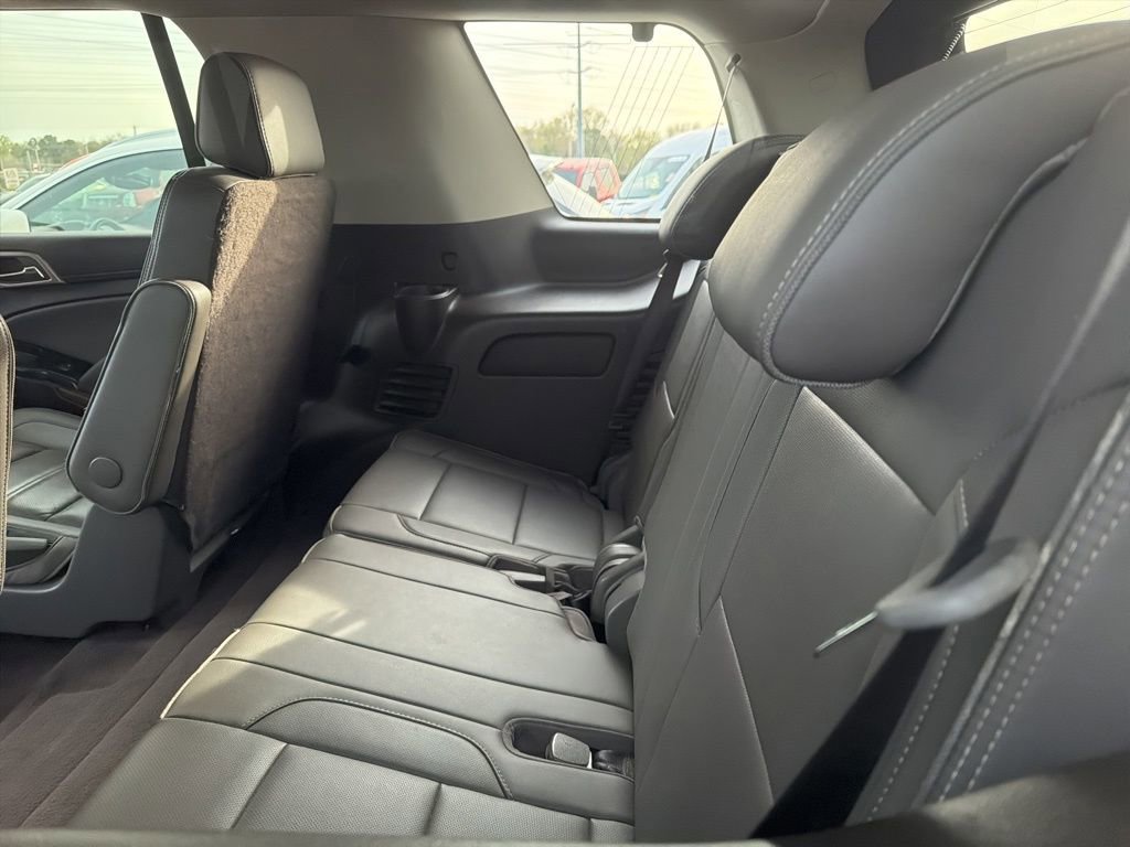 Used 2020 GMC Yukon Denali w/ Open Road Package image 10