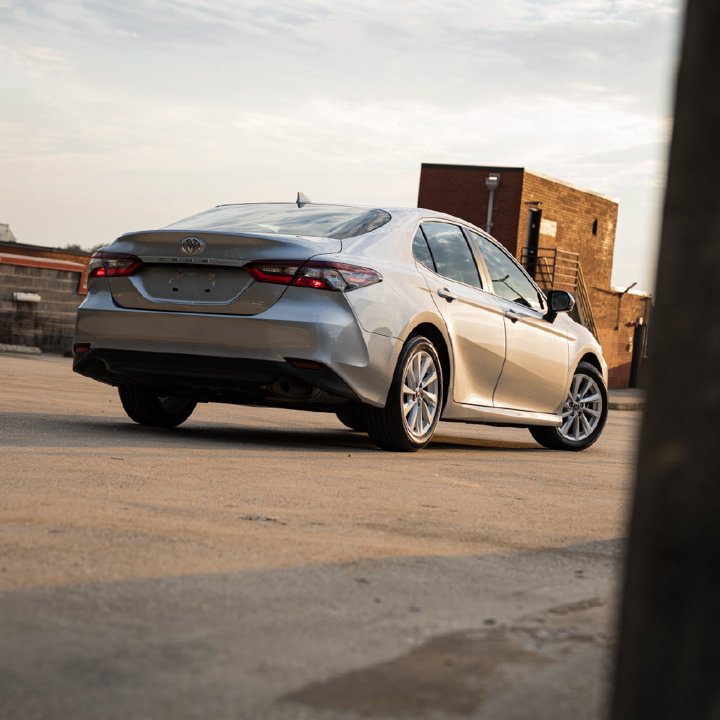 Used 2024 Toyota Camry LE FWD image 7