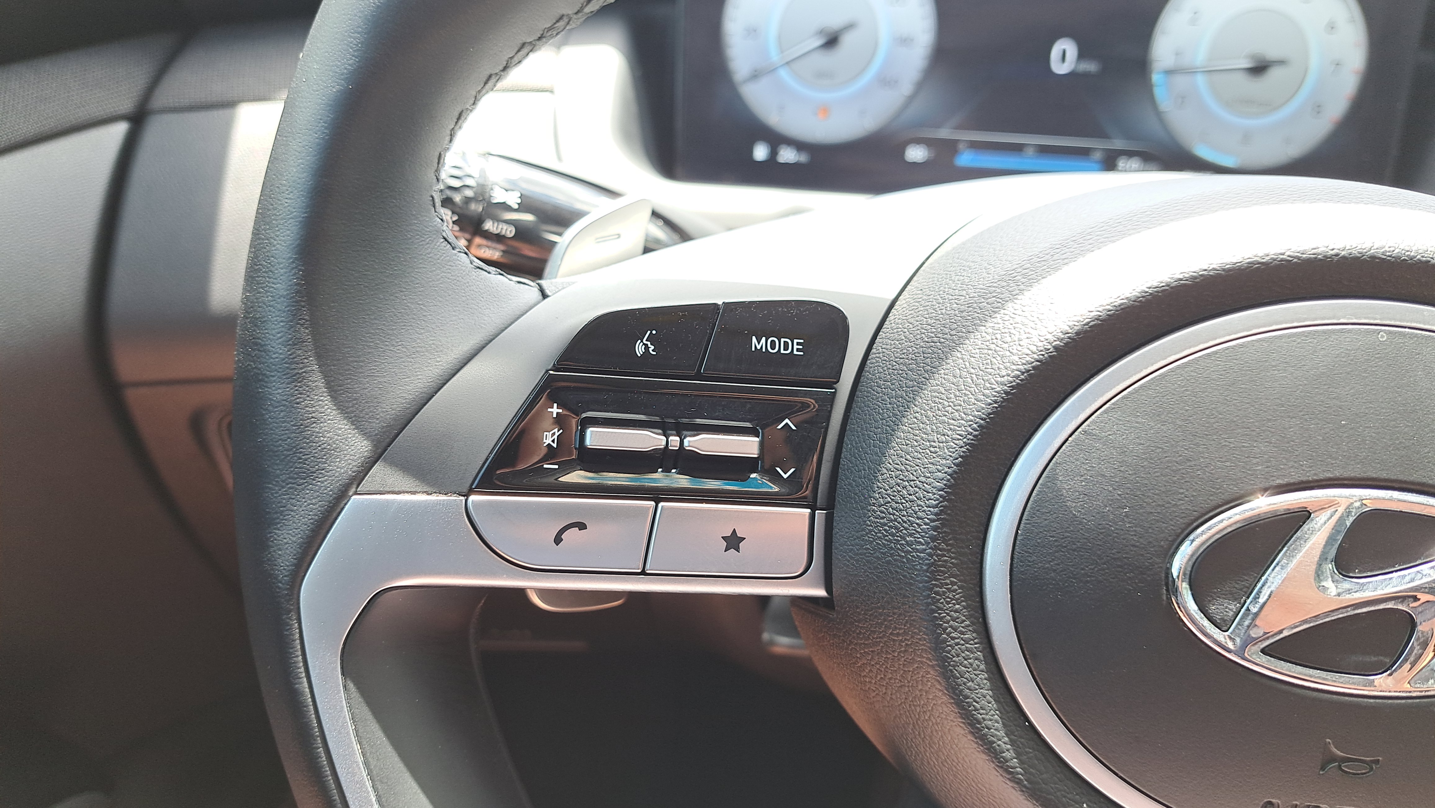 Certified 2023 Hyundai Tucson Limited image 25