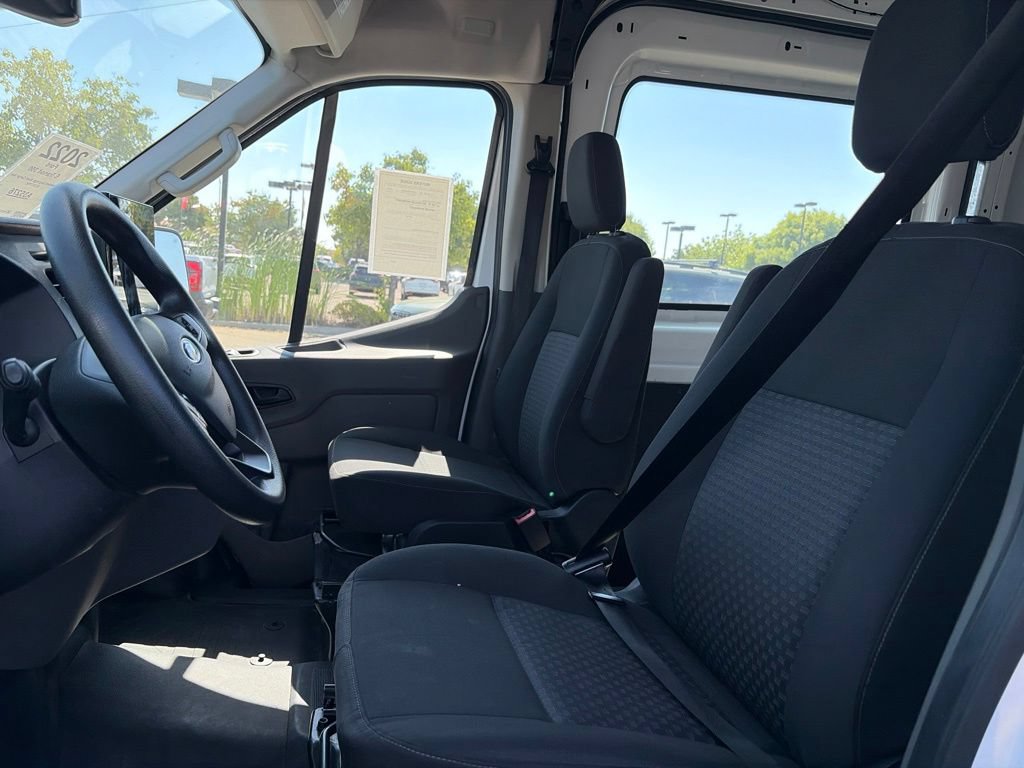 Used 2022 Ford E-Transit 148 High Roof Extended RWD image 8