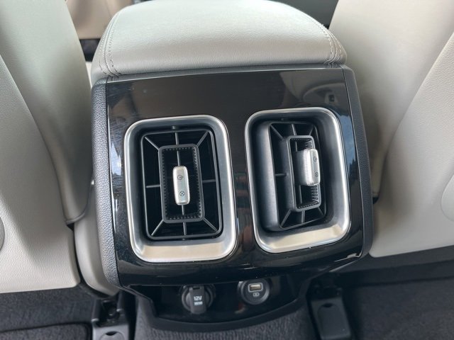 Used 2022 Kia Sorento SX image 18