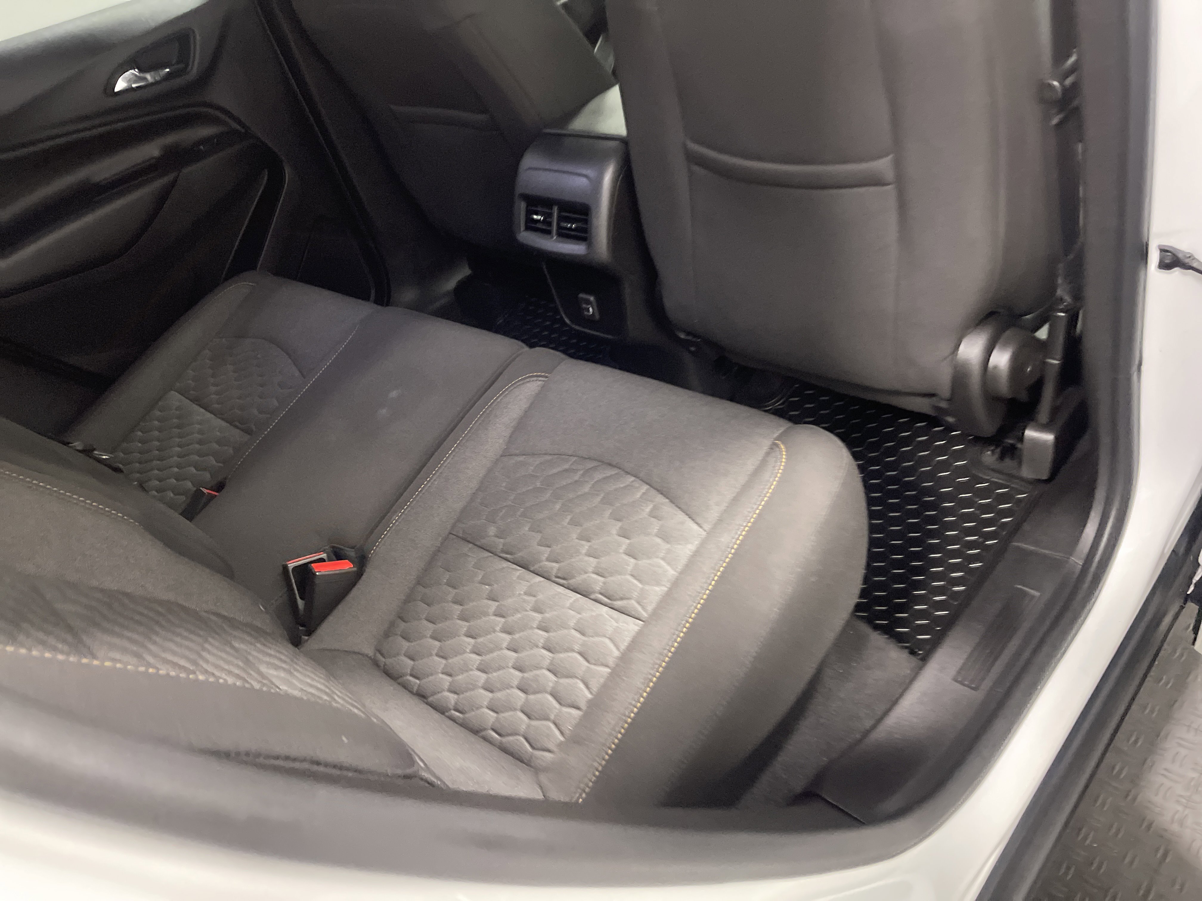 Used 2019 Chevrolet Equinox LT FWD image 22