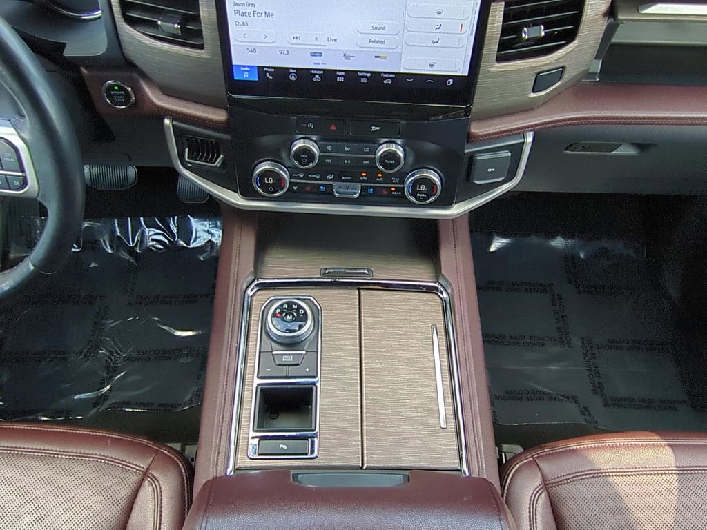 Used 2024 Ford Expedition Limited RWD image 15