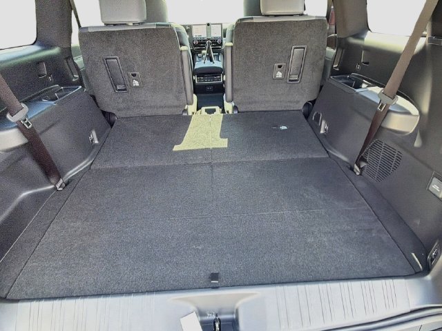 New 2026 Lexus GX 550 w/ Cold Area Package AWD/4WD image 12