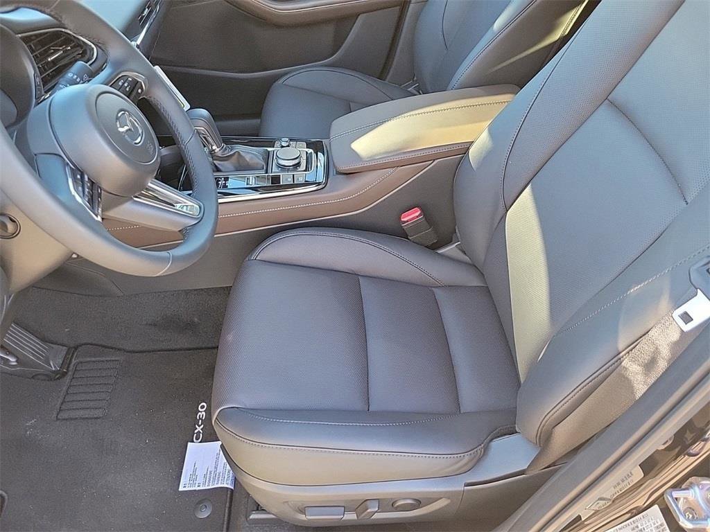 New 2025 MAZDA CX-30 AWD 2.5 S w/ Premium Package image 24