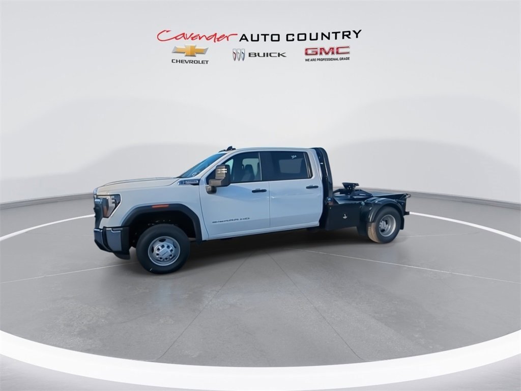 New 2025 GMC Sierra 3500 Pro w/ Convenience Package image 4