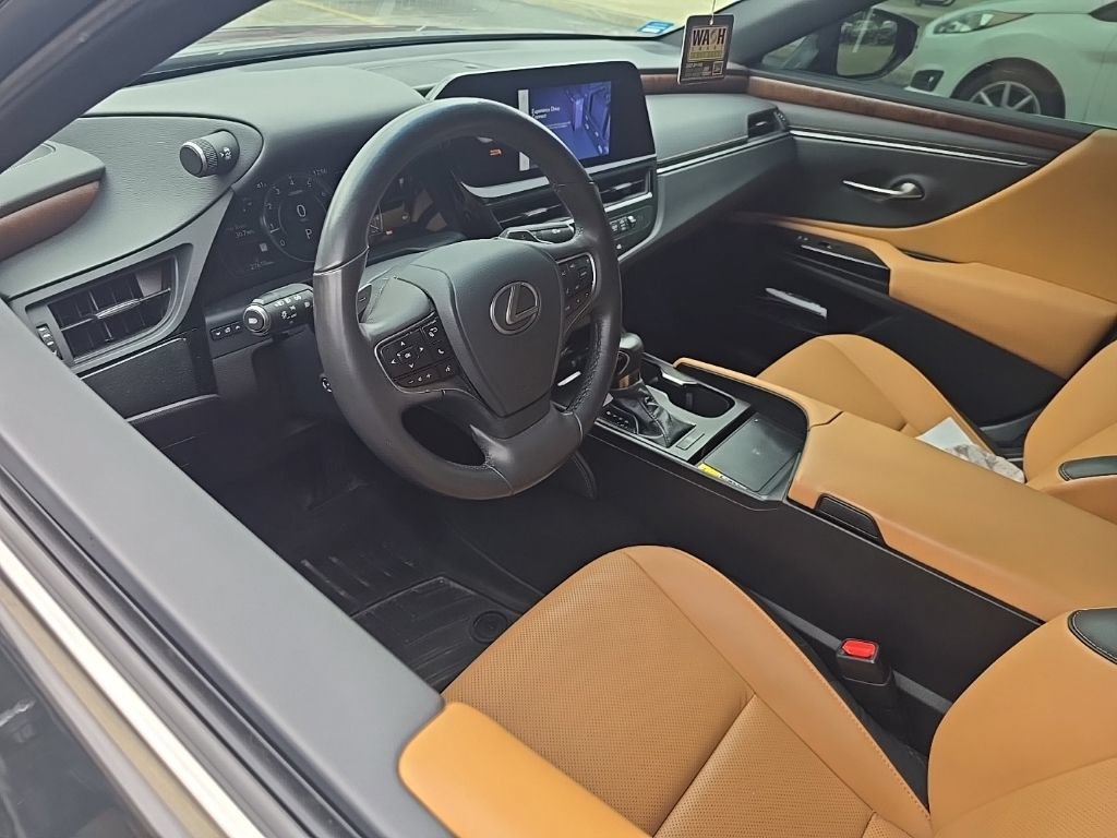 Used 2024 Lexus ES 250 w/ Premium Package AWD/4WD image 6