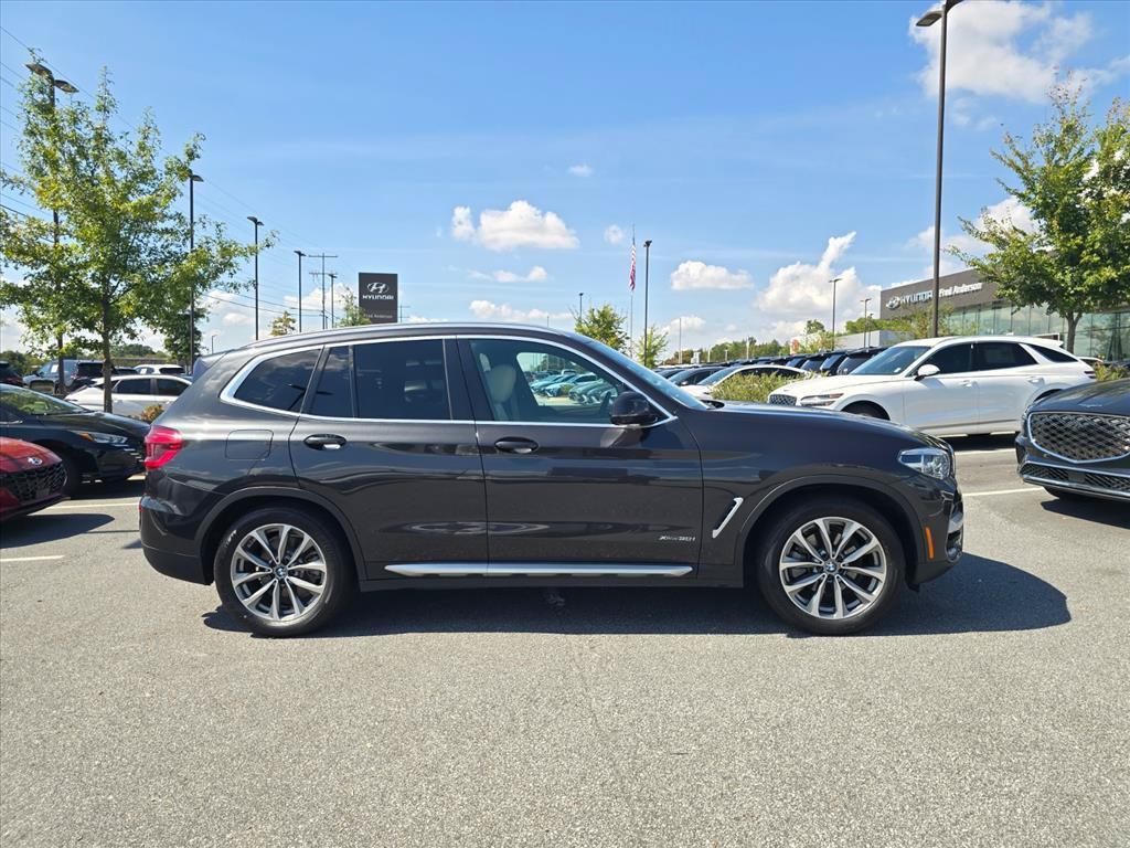 Used 2018 BMW X3 xDrive30i AWD/4WD image 2
