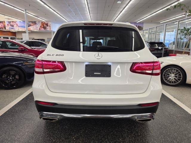 Used 2017 Mercedes-Benz GLC 300 image 5