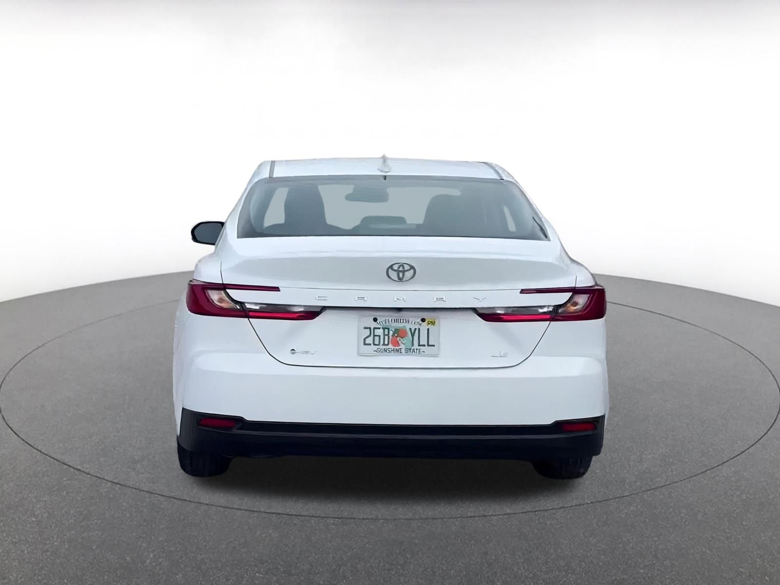 Used 2025 Toyota Camry LE image 12