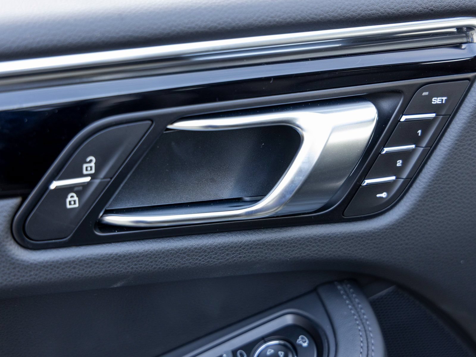 New 2026 Porsche Macan Turbo AWD/4WD image 22