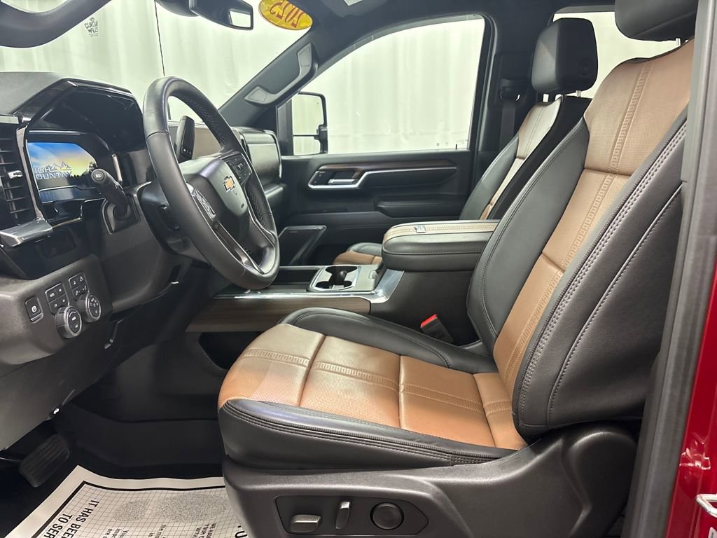 Certified 2025 Chevrolet Silverado 3500 High Country image 9