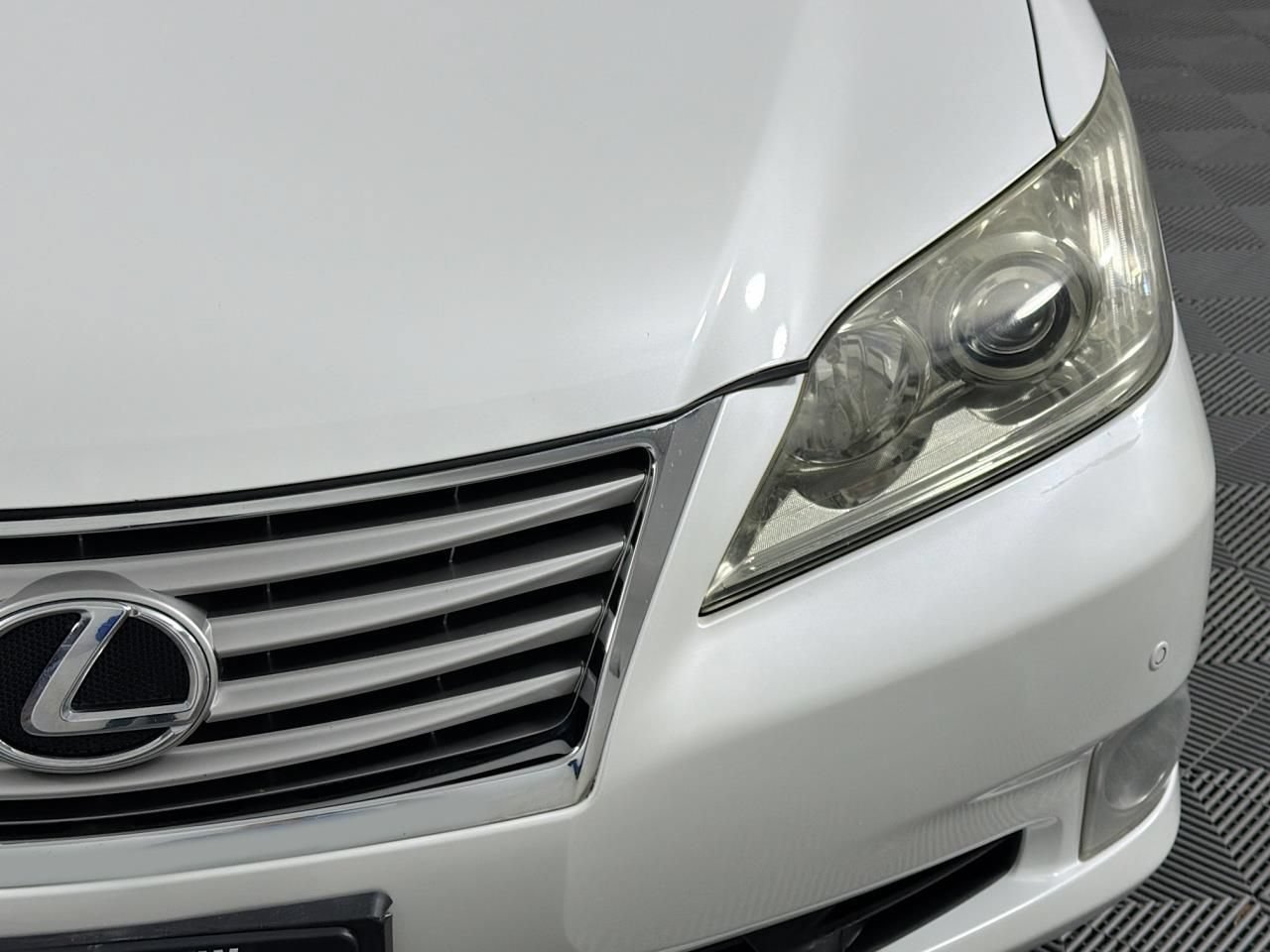 Used 2011 Lexus ES 350 FWD image 4