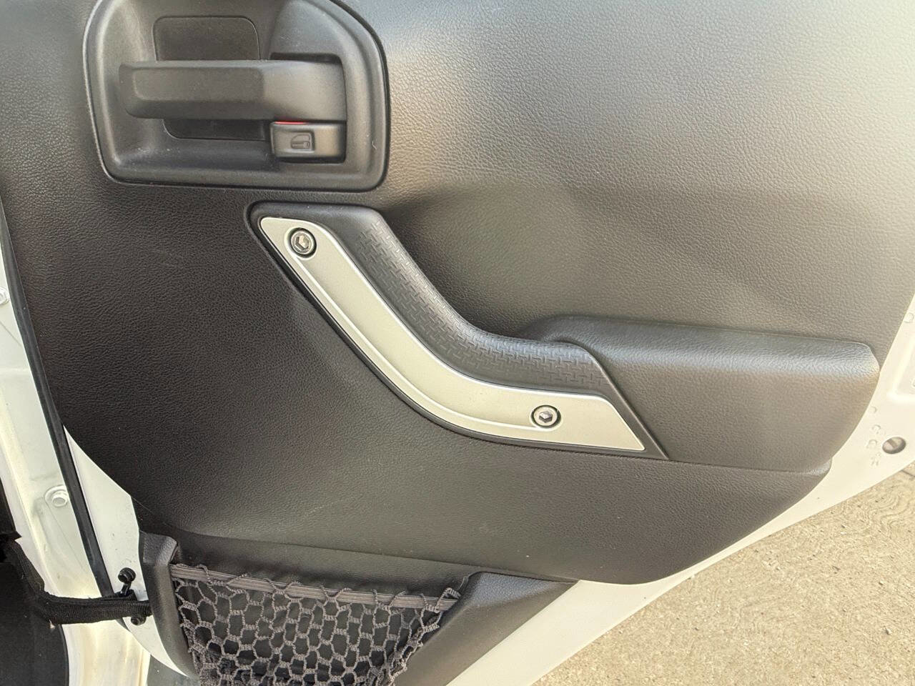 Used 2013 Jeep Wrangler Unlimited Sahara w/ Connectivity Group image 24