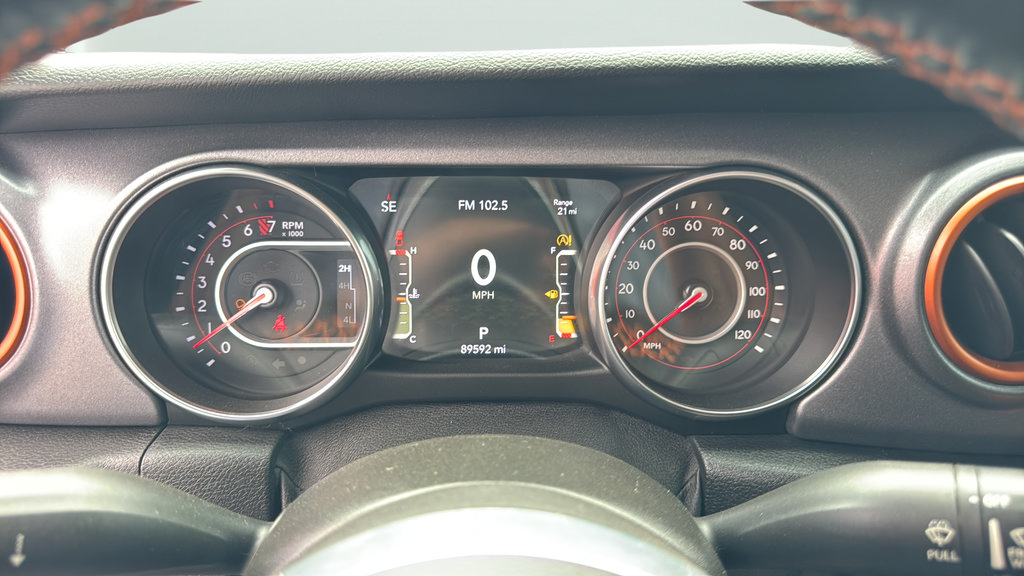 Used 2021 Jeep Gladiator Mojave AWD/4WD image 29