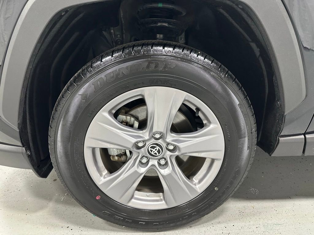 Used 2025 Toyota RAV4 XLE image 51