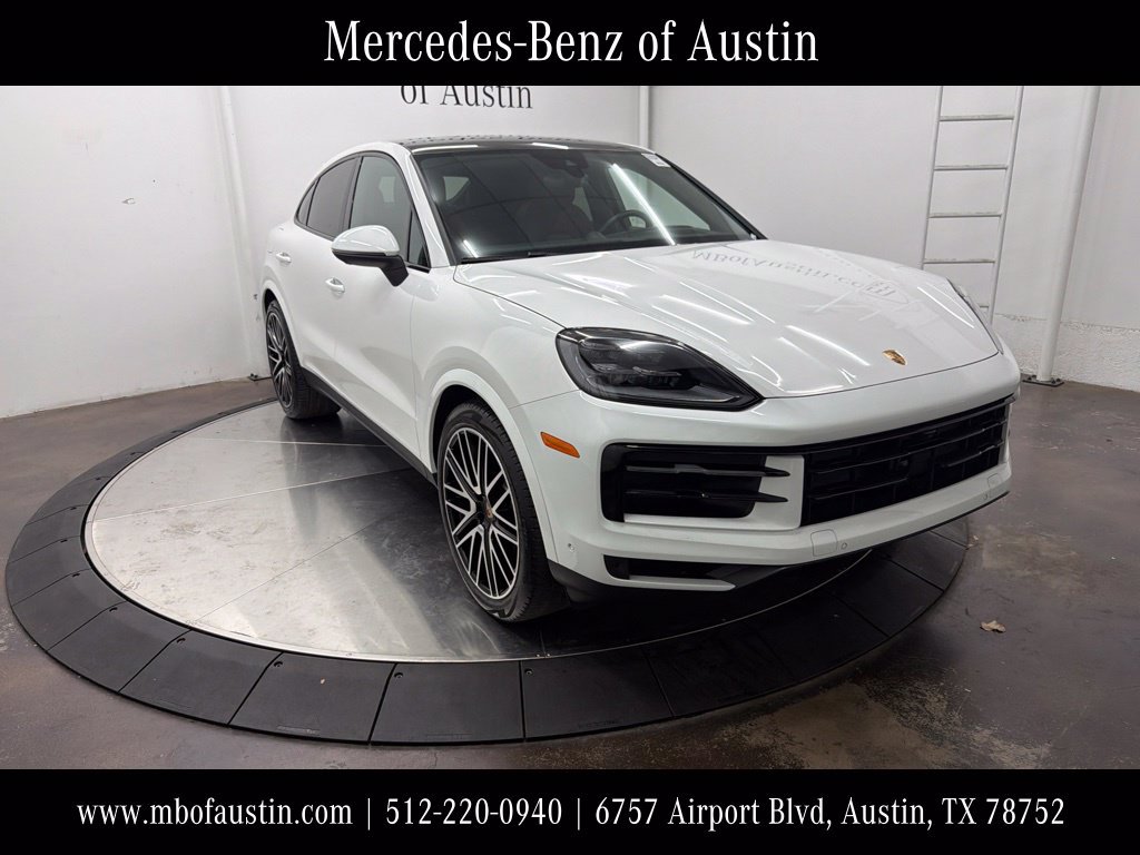 Used 2025 Porsche Cayenne S AWD/4WD image 1