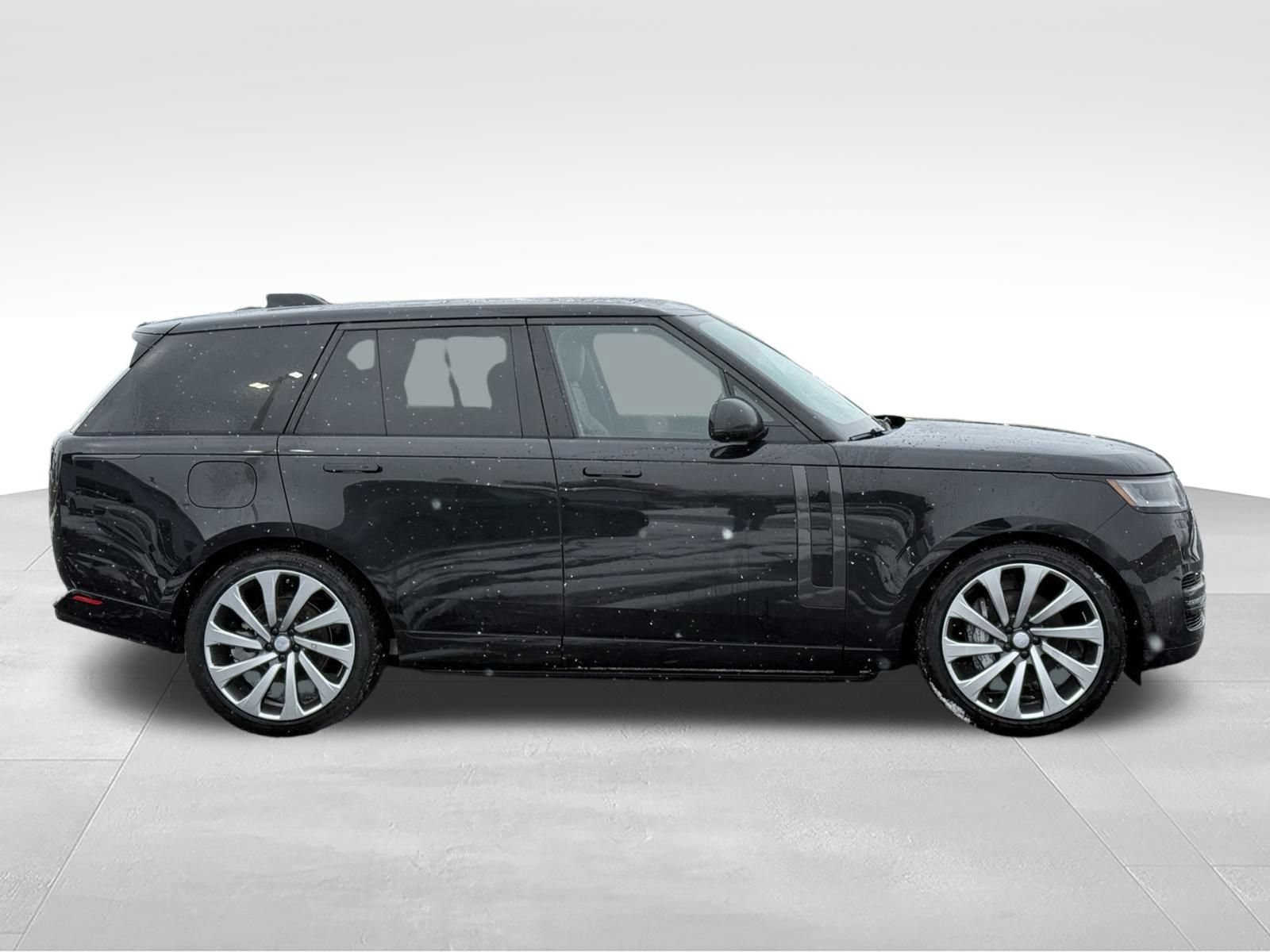 New 2025 Land Rover Range Rover SE AWD/4WD image 7