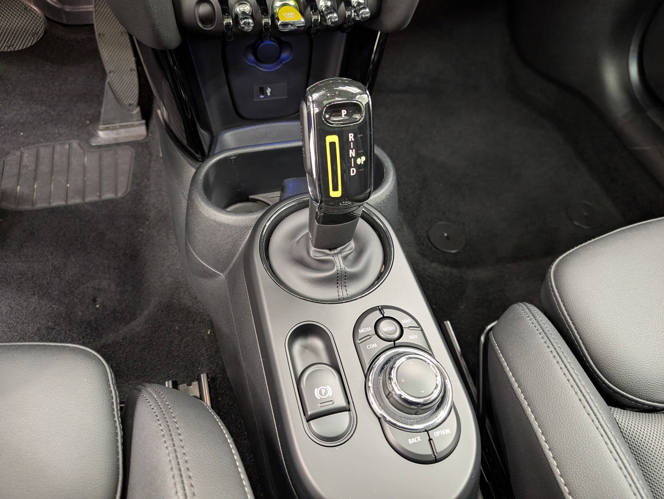 Used 2024 MINI Cooper SE image 17