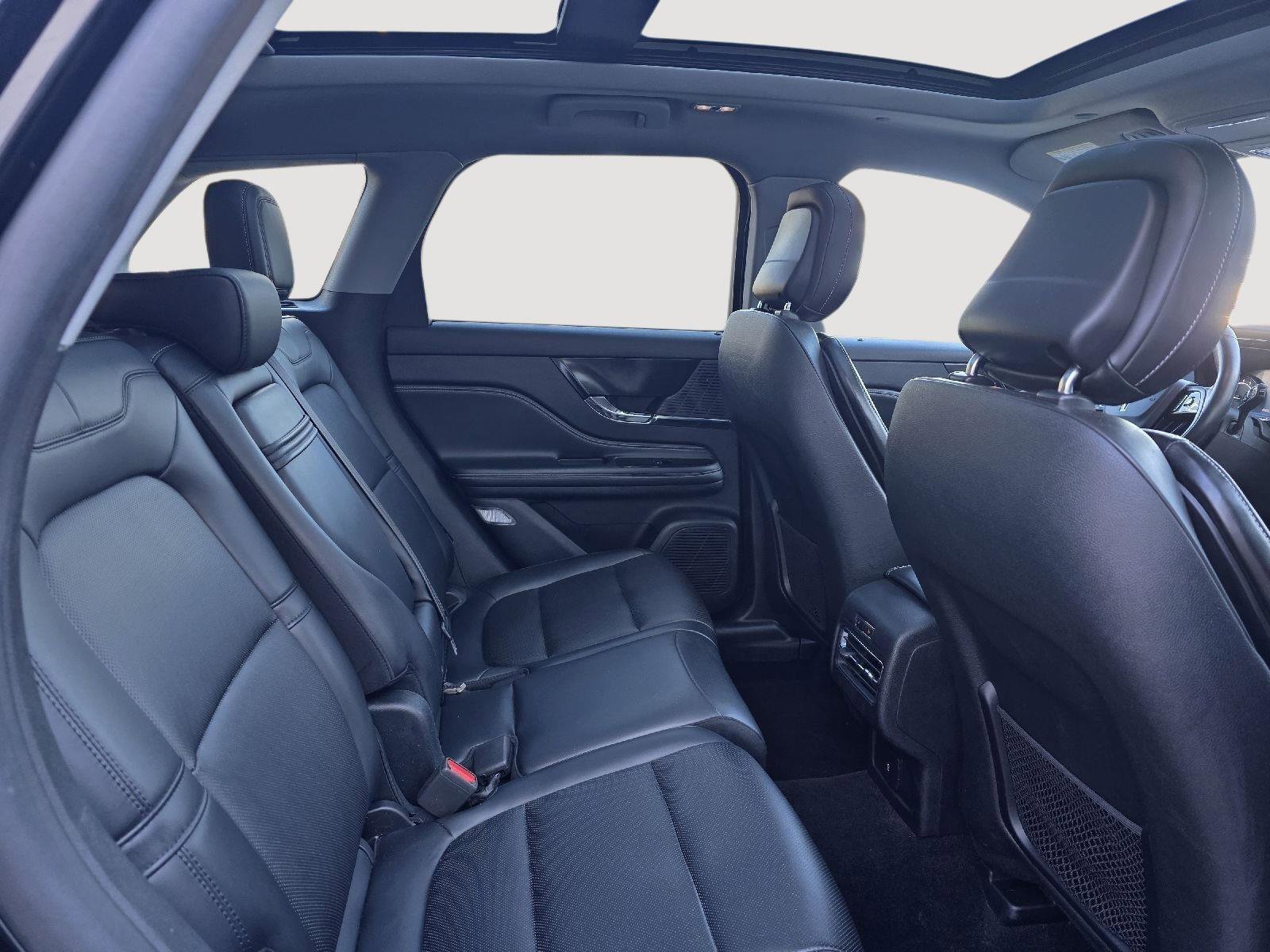 Used 2020 Lincoln Corsair AWD w/ Premium Package image 14