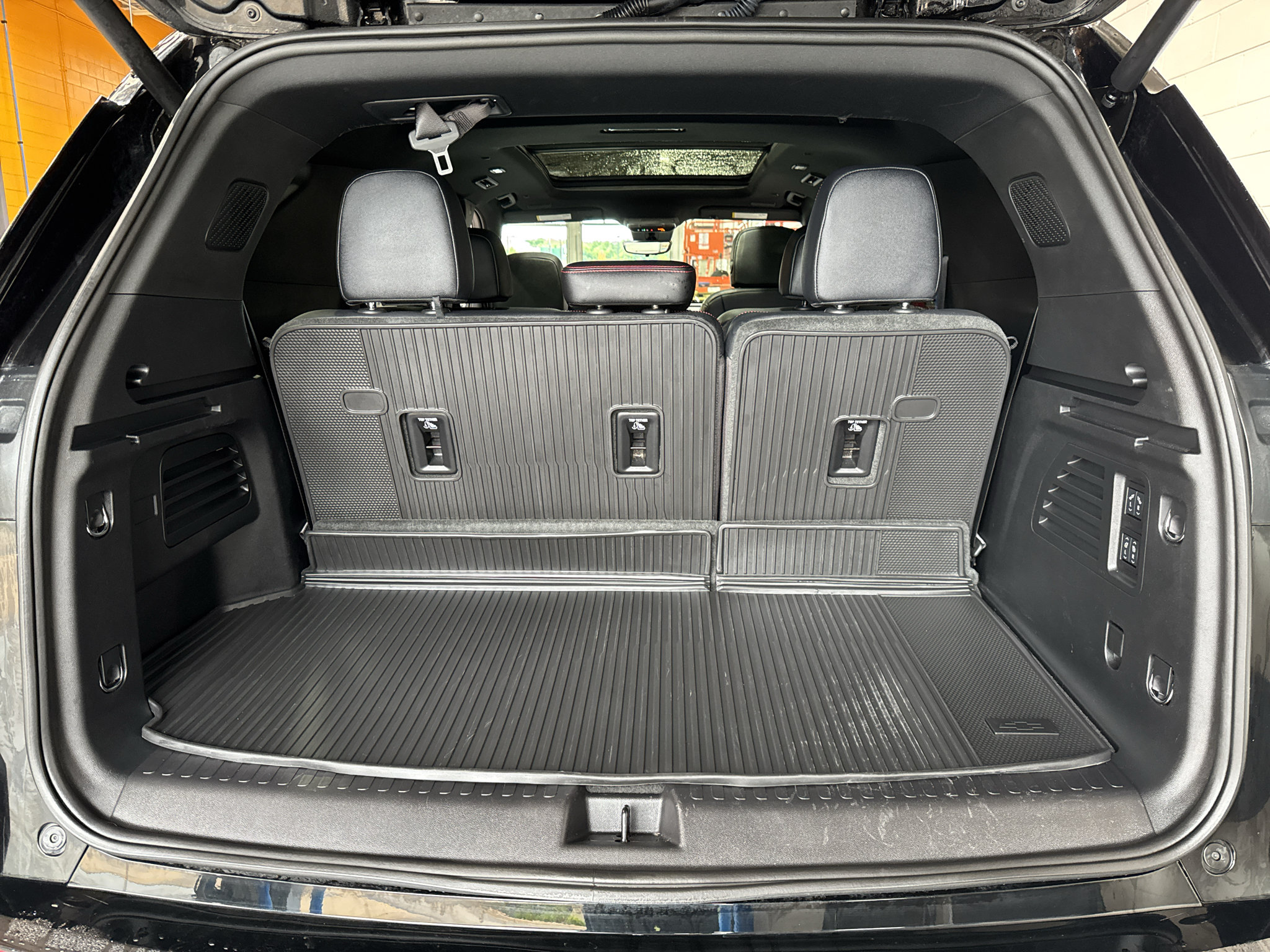 Used 2026 Chevrolet Traverse RS w/ LPO, Floor Liner Package AWD/4WD image 23